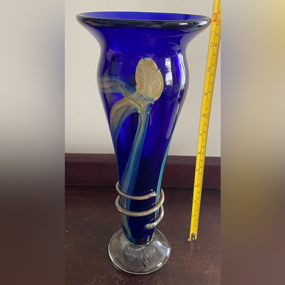 Glass Vase - Picture 7 of 12